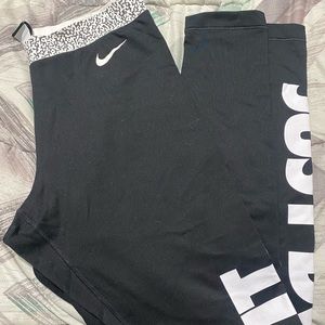 Nike leggings